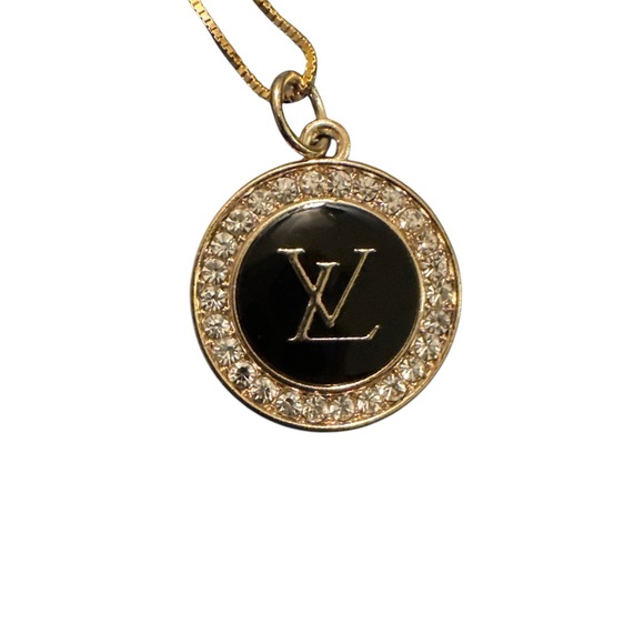 Louis Vuitton ✨Authentic Zipper pull Charm on an 18kt gold plated Necklace - Picture 2 of 7